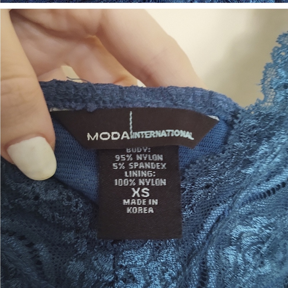 Victoria Secret Moda International Teal Lace Tank - Picture 3 of 4